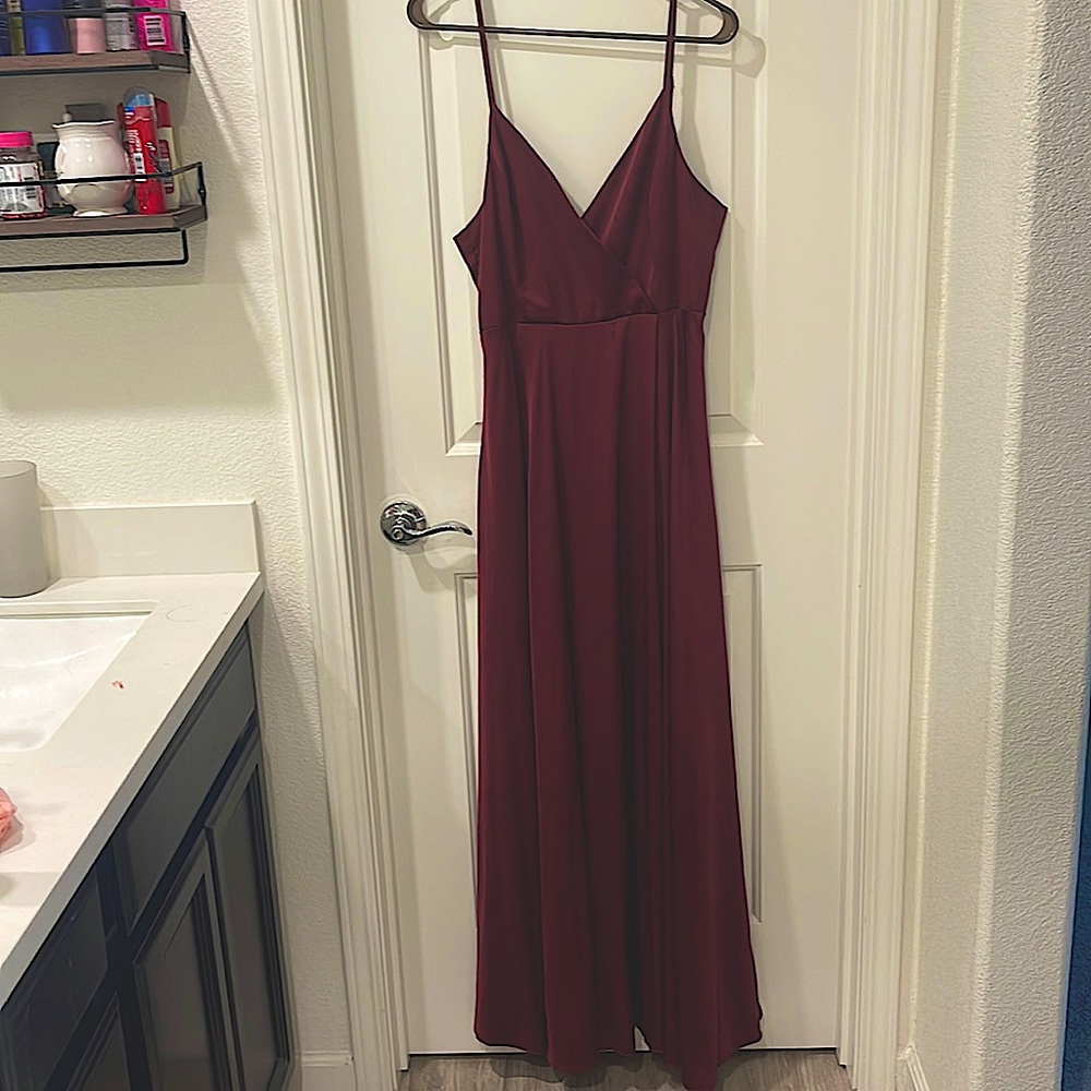 Lulus maroon dress worn once
